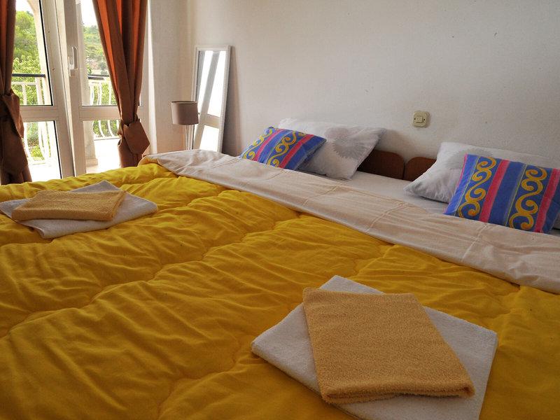 FBB8AC8D6059C70D7AA69FF8815288A9