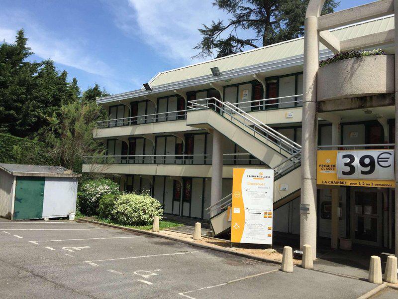 03BE9CF0A25FD2711C96324AB52BED73