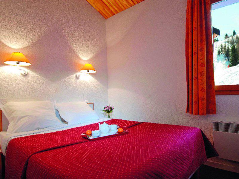 CC4EB659288E6DC36F29306FB0B65B83