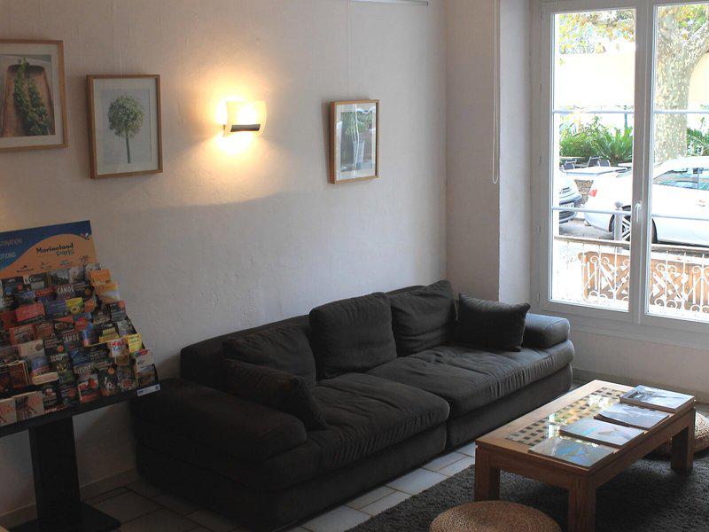 354AF22F2D8FBDB8D18CA522D32B244C