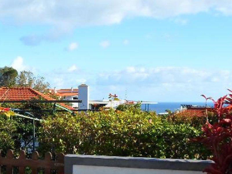 6572F8D0B4408C483AEE3EBAA8F5F770