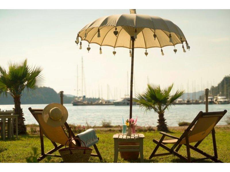 AB682123251779EB103E3B2455467583