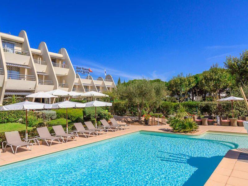 B6E235B26CFB42E081AA98EBEDC672FD