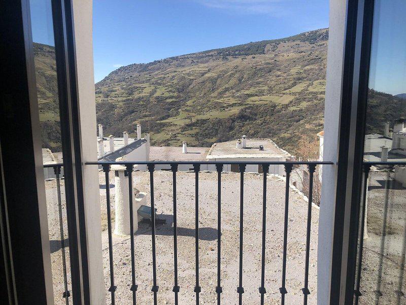 FCED2BE34C63F53F936FE8675470D316