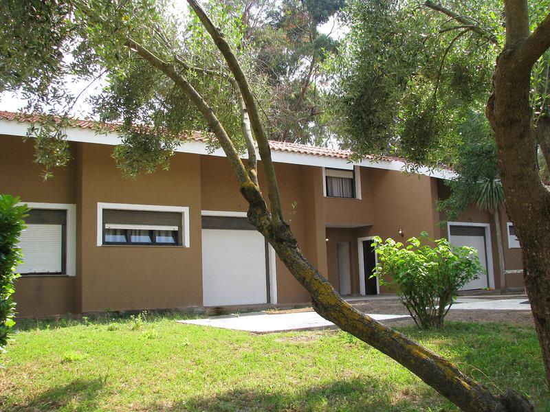 0985BDD1F5E01572A8C04B8A4B272E03