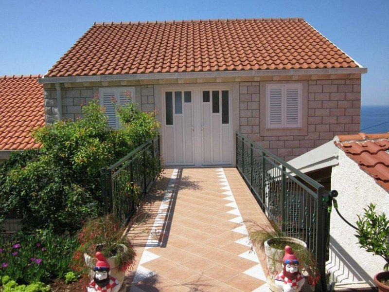 6569CB4CD6EF5EC3A196E4CDDD72EBF8