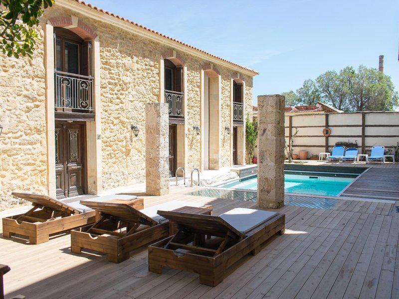 A4F08BF616DB49298977E0382F7EDE9B