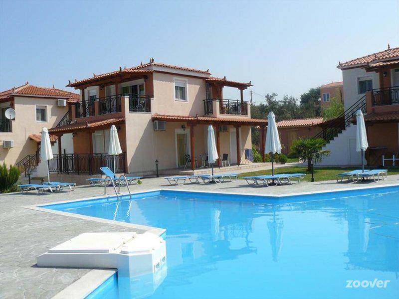 8FD36212823A25B48816CEA0BC3B5E2E