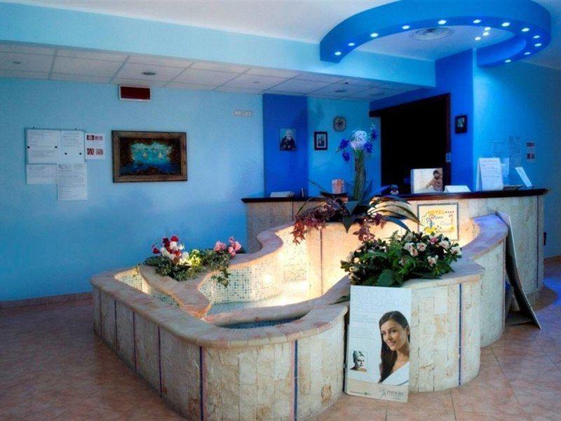 550073F7FDC9AD37897AFFFF6B2AE475