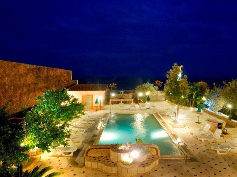 9A6819D208F15AE31D2D70C33EE37889