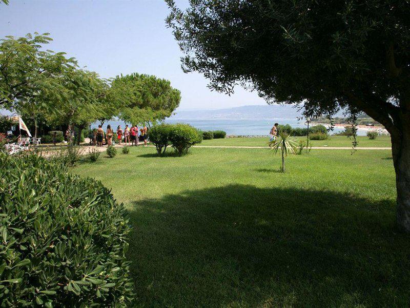 B915F7A35C52256FD8AD2EF8532C68BE