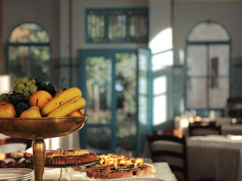 21ADFC193D4190690A8DE728F8F8E59E