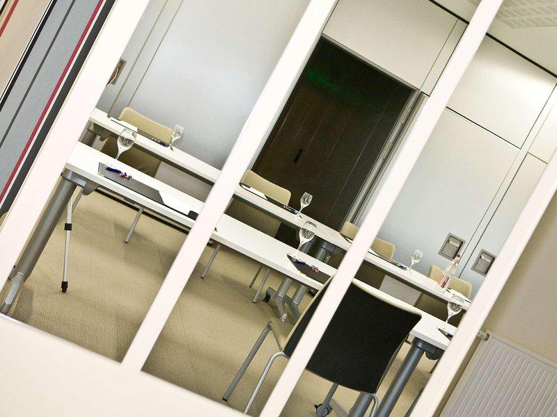 0B5B1CDDFD400DC8E8F76E66127CC29C