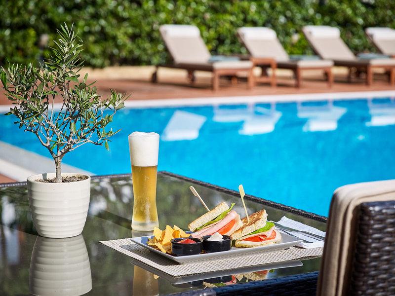 9244AA7C5DA495EF3C989D337E1CB1B3