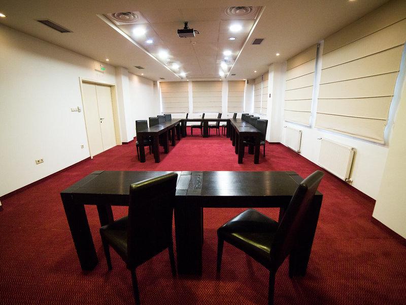 FB3137CD3C127F6A99D3612EC9CF5AD6