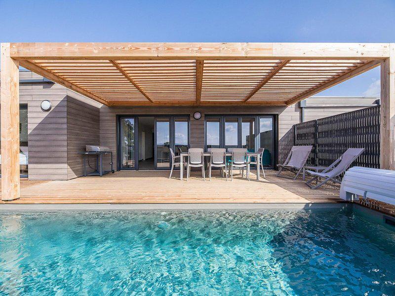 2B15A3F101909B09E7E480FDBAA1A521