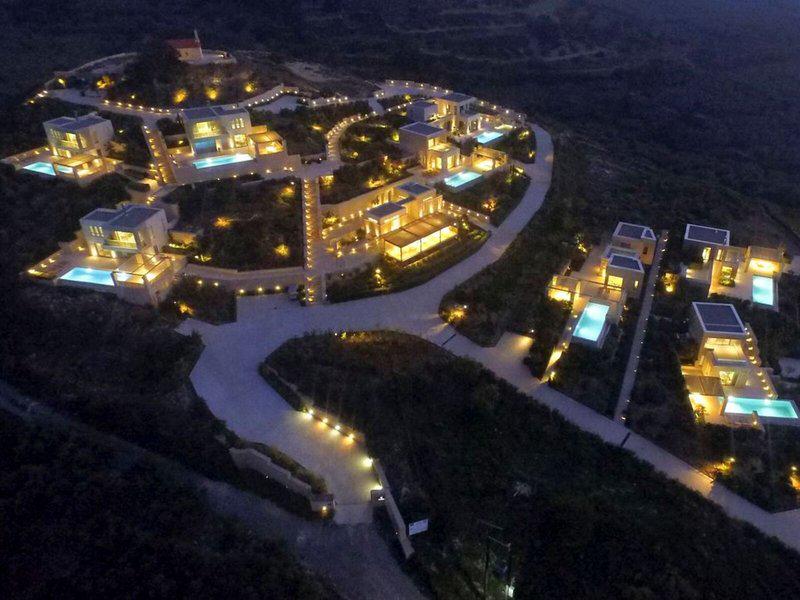 ED56C52D13E51C5056E0B7C6EE78F2CE