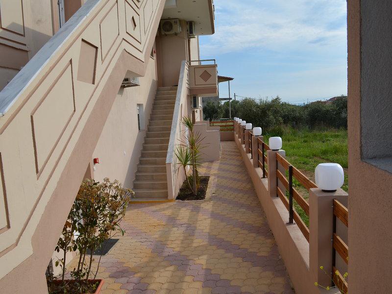 0F6C0FC20C02212C501C195215D81594