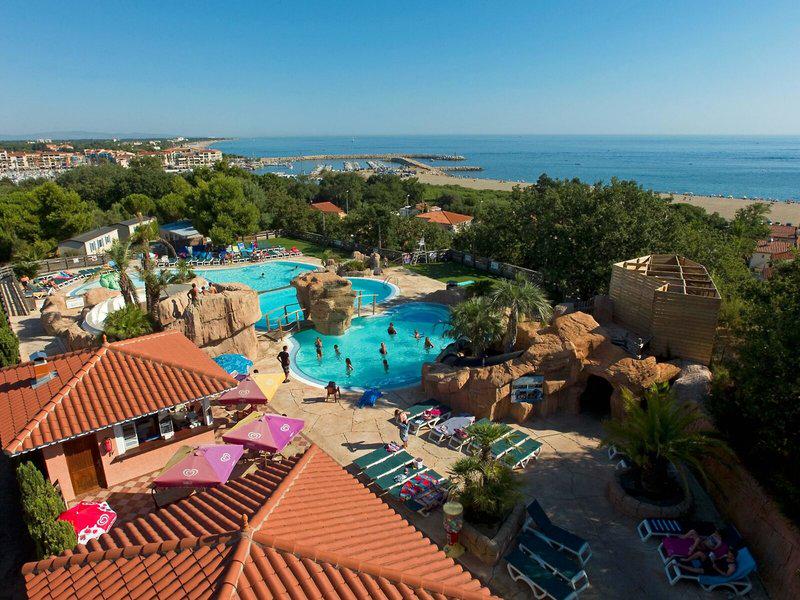 01EF08654E32743C50518FF7ADDD1AAC