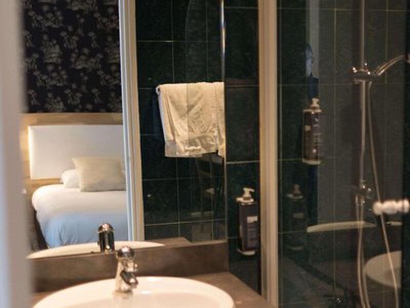 B5776D52805B4FD062CB4E21C935BD94