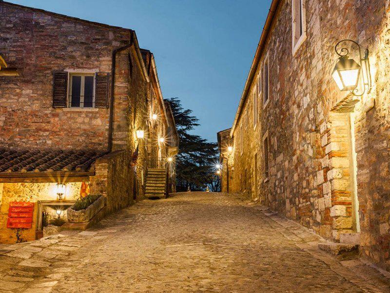 7F5BE7EDD3B57721C323B93FCD6EAD24