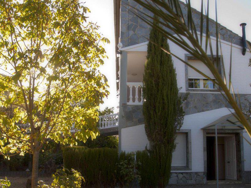 43B366E758F5936099DE4001E670CB3F