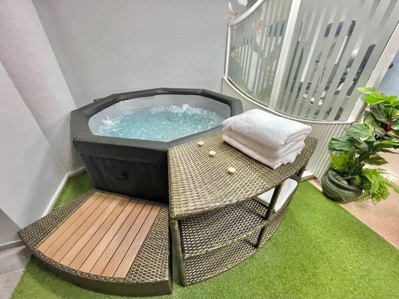 AE4359A637A20962EA82A159BEBF6537