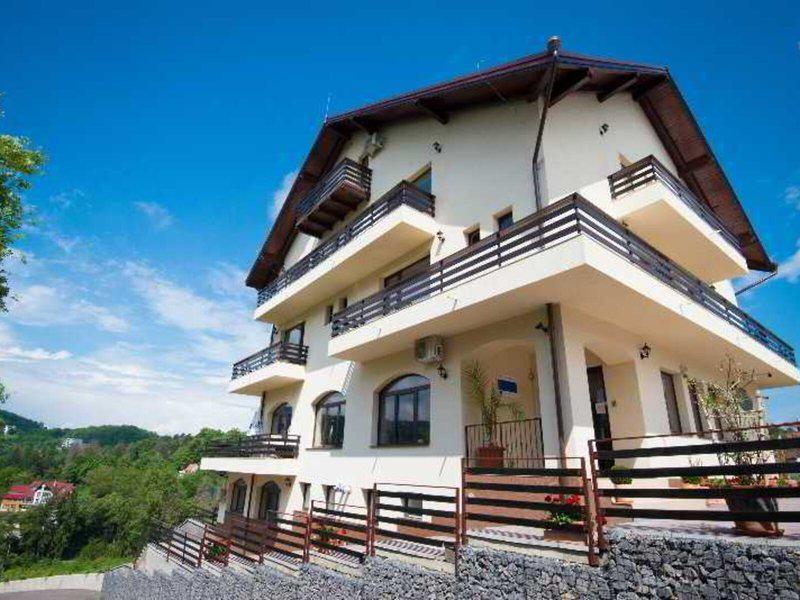 61EE32324EF53685291E39D659A78368