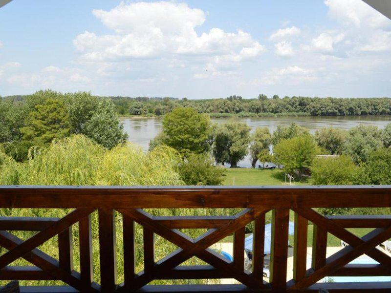 2FA33BDCF1B20C8E047FA4555846A6E6