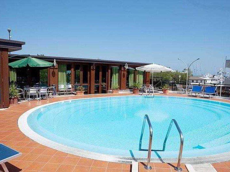 0A77529A75B101FF86D85A3FA5E9F0F0