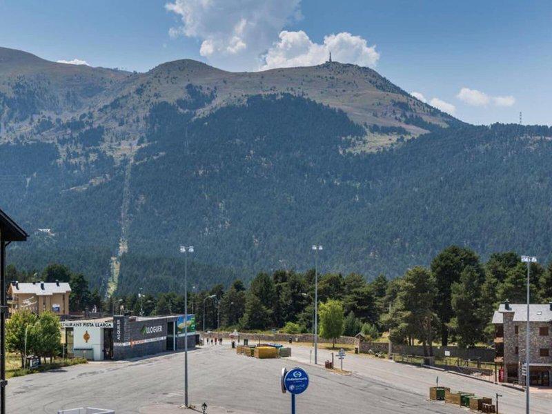 9CFF0AEC67C1ACB3364B6AE6E9F8C847