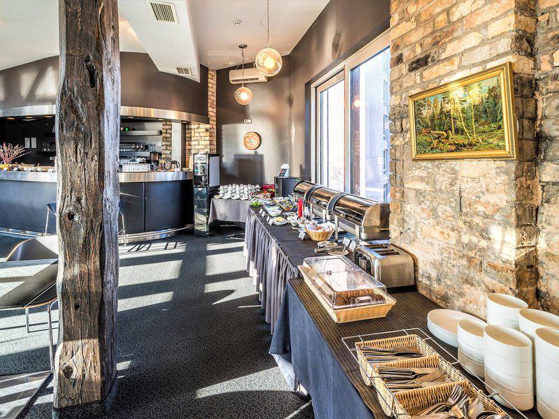 18D81C242ECCEF8A3BF7659420542921