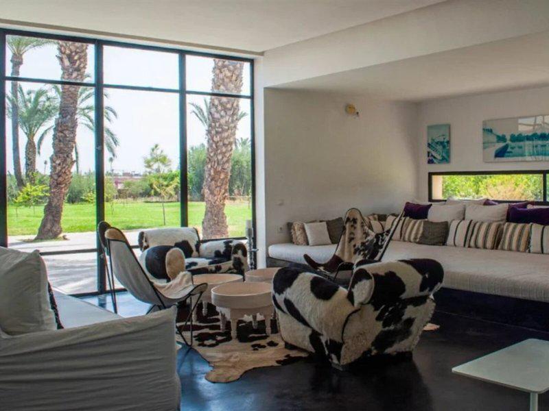 6CC915E7748243873B5A85B3A3BB6F0B