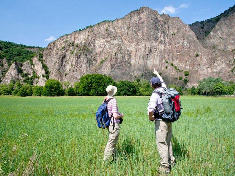 1AFD6D323F339BDA1E39B2BC939A9E2B