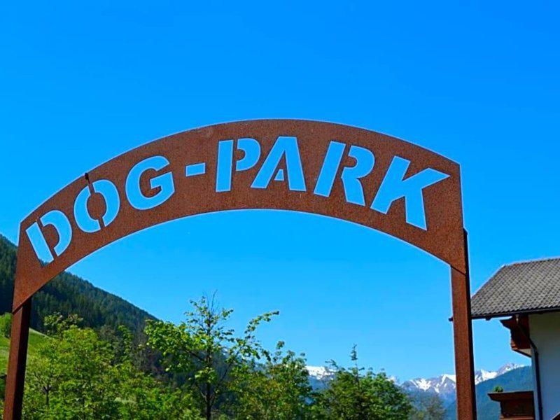 77332BF2523AFDACA524C42408303B43