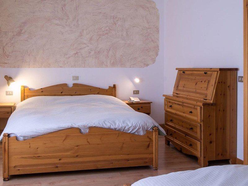 3D694978F0EDD2999647740B0D3084AB