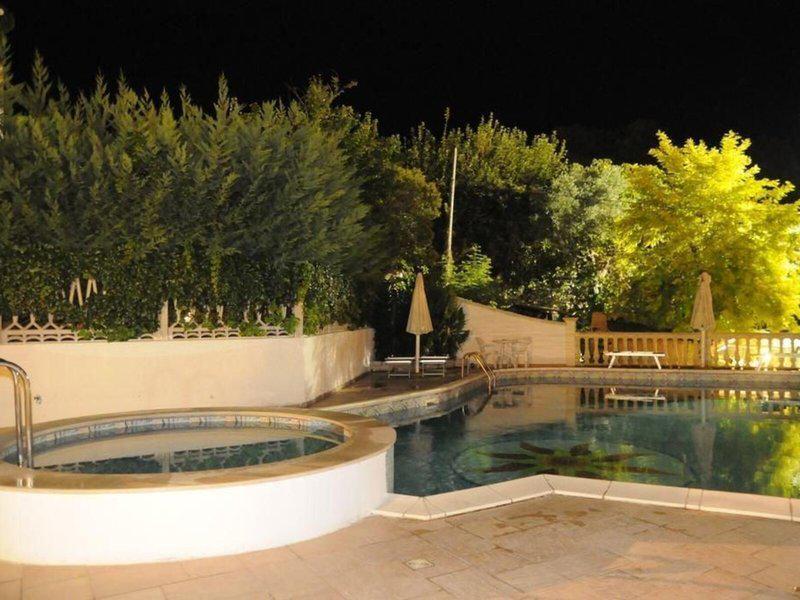 BF01781479948FFAB9978549F2C3FB7E