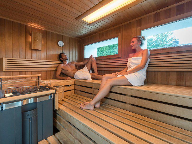 35841B2ECD63B8DD2020D0D3DF9F1552