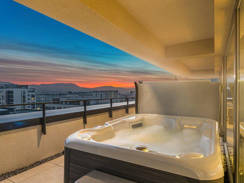 CABF4004ABA84126E6F68145F92458D9