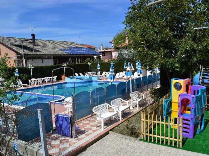 F16D8645F9336CE93AE1AC9333131748