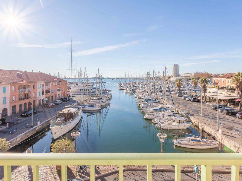 E8D83EF0FAA2568A67AF740ADBB95FF8