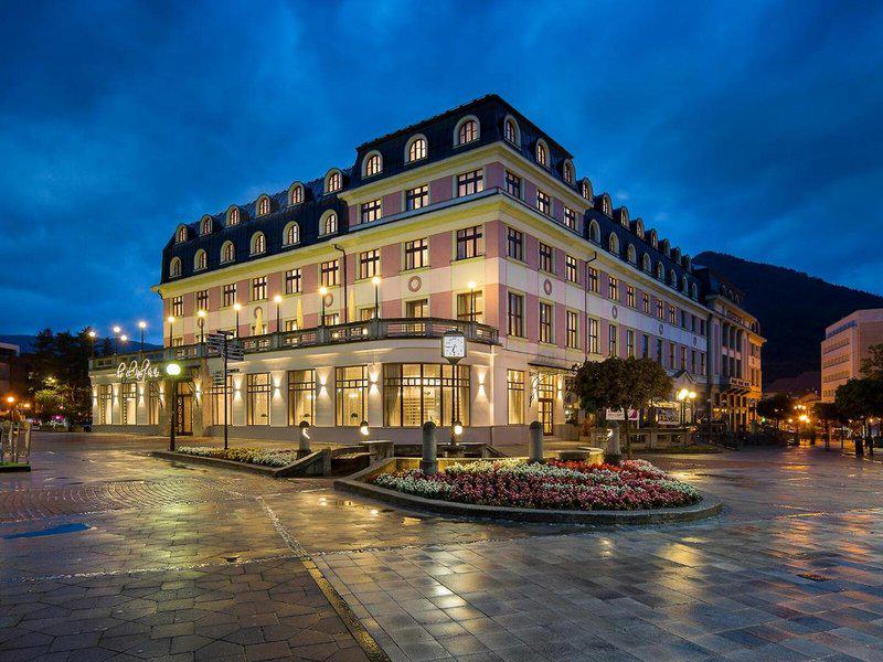 9B483E40BB642BD2705757FC8DA4BFD0