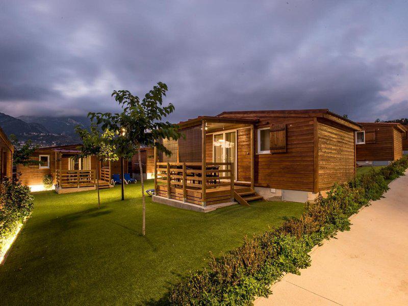 BD4400ED6EDF31E2D39165EA117A25D2