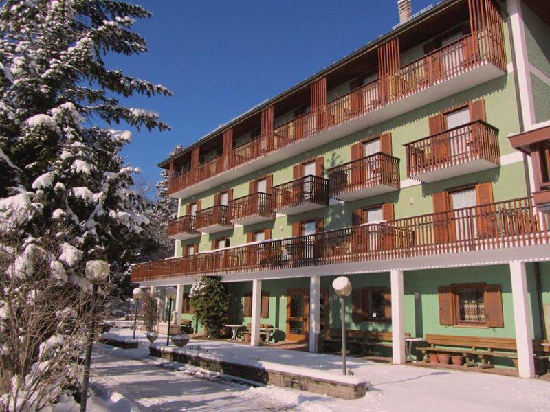 6B5C342D6DBB5F689C7D6C489868916F