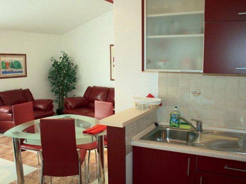 2F34641ED4E4BA392152068CDA652A9B