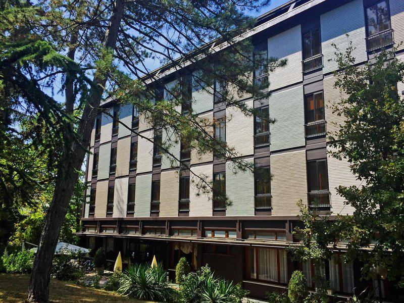 09C7FD486207A6712254D7A3A87452E2