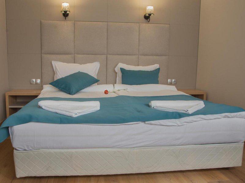 B0CFFCA97F0DF311263BBED6537FF026