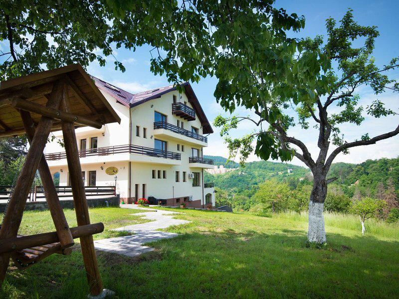 E64CCB70B21F21A9588501C76DEE820B