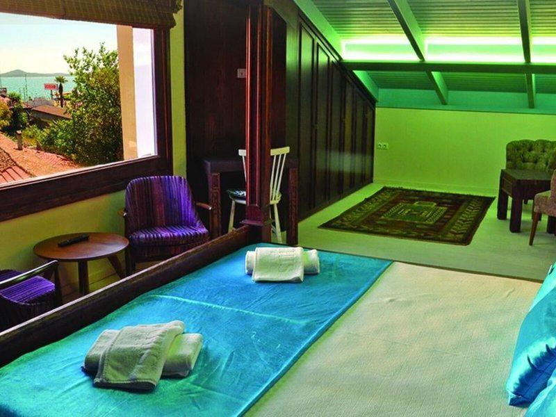 DC4E5BB2C673ED9B37FFA7EF42426703