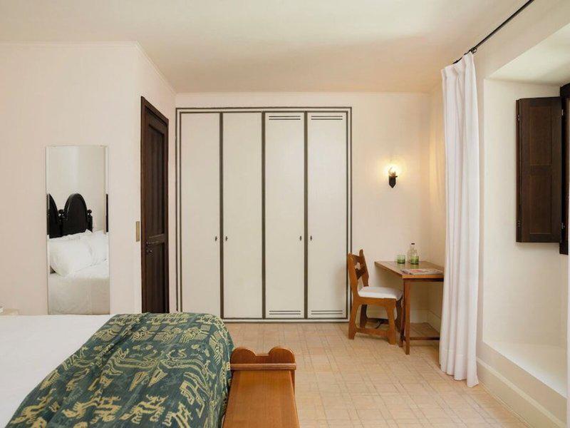 F549E9B10E45F845D3A24F7ECD21F15A